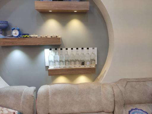 عکس فروشگاه گلاب و عرقیات خاندایی