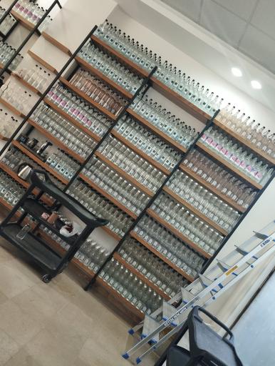 عکس فروشگاه گلاب و عرقیات خاندایی