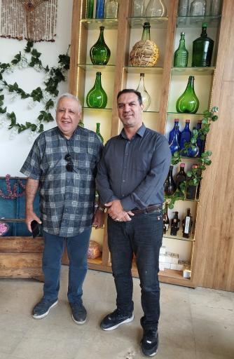 عکس فروشگاه گلاب و عرقیات خاندایی