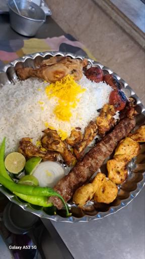 عکس رستوران میزبان شاندیز 