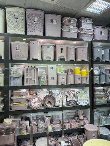 عکس فروشگاه کاج