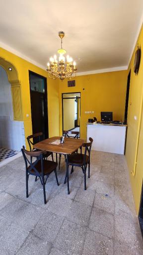 عکس کافه حیات فلور