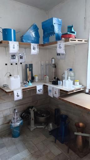 عکس آزمایشگاه خاک و بتن پایا دژ آزما