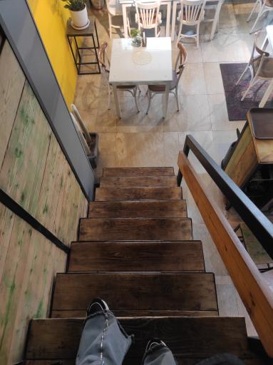 عکس کافه بخارا