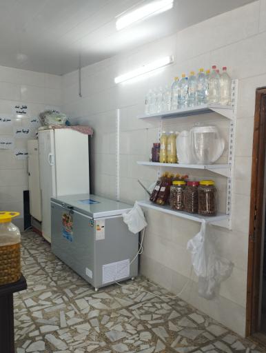 عکس فروشگاه محصولات ارگانیک آرتین