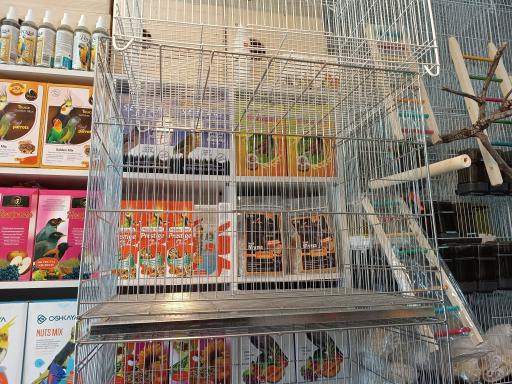 عکس تولیدی و پخش لوازم پرنده عدالتی