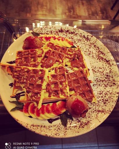 عکس کافه مون