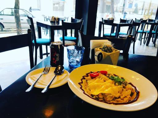 عکس کافه مون