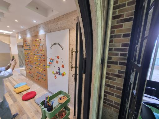 عکس پیش دبستانی نارون