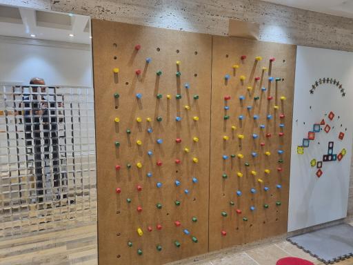 عکس پیش دبستانی نارون