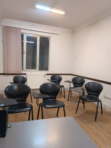 عکس آموزشگاه زبان ایرانمهر