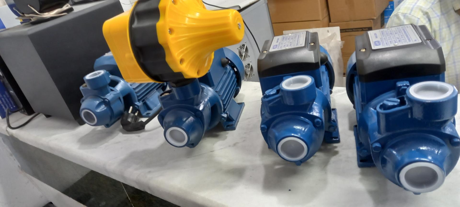 عکس فروشگاه تصفیه آب خانگی تک آب 