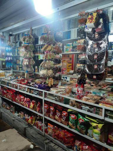 عکس دکه روزنامه فروشی