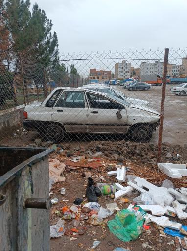 عکس پارکینگ شهدای کمالشهر