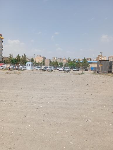 عکس پارکینگ شهدای کمالشهر