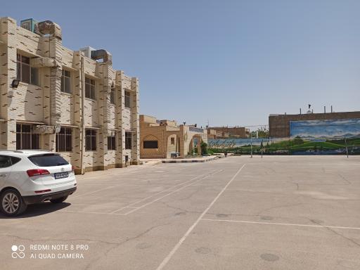 عکس دبیرستان نمونه و هوشمند رسولیان دوره اول