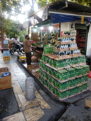 عکس دکه روزنامه فروشی