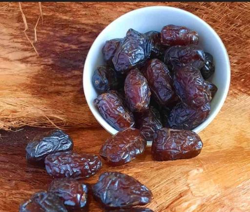 عکس پخش عمده خرما و خشکبار حسینی