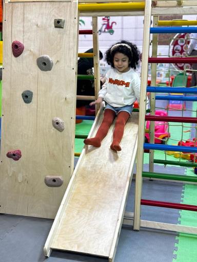 عکس خانه بازی دینوَ