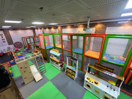 عکس خانه بازی دینوَ