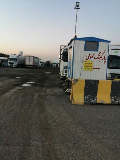 عکس پارکینگ و دپوی کالای مفاخری (انبار شهریار)