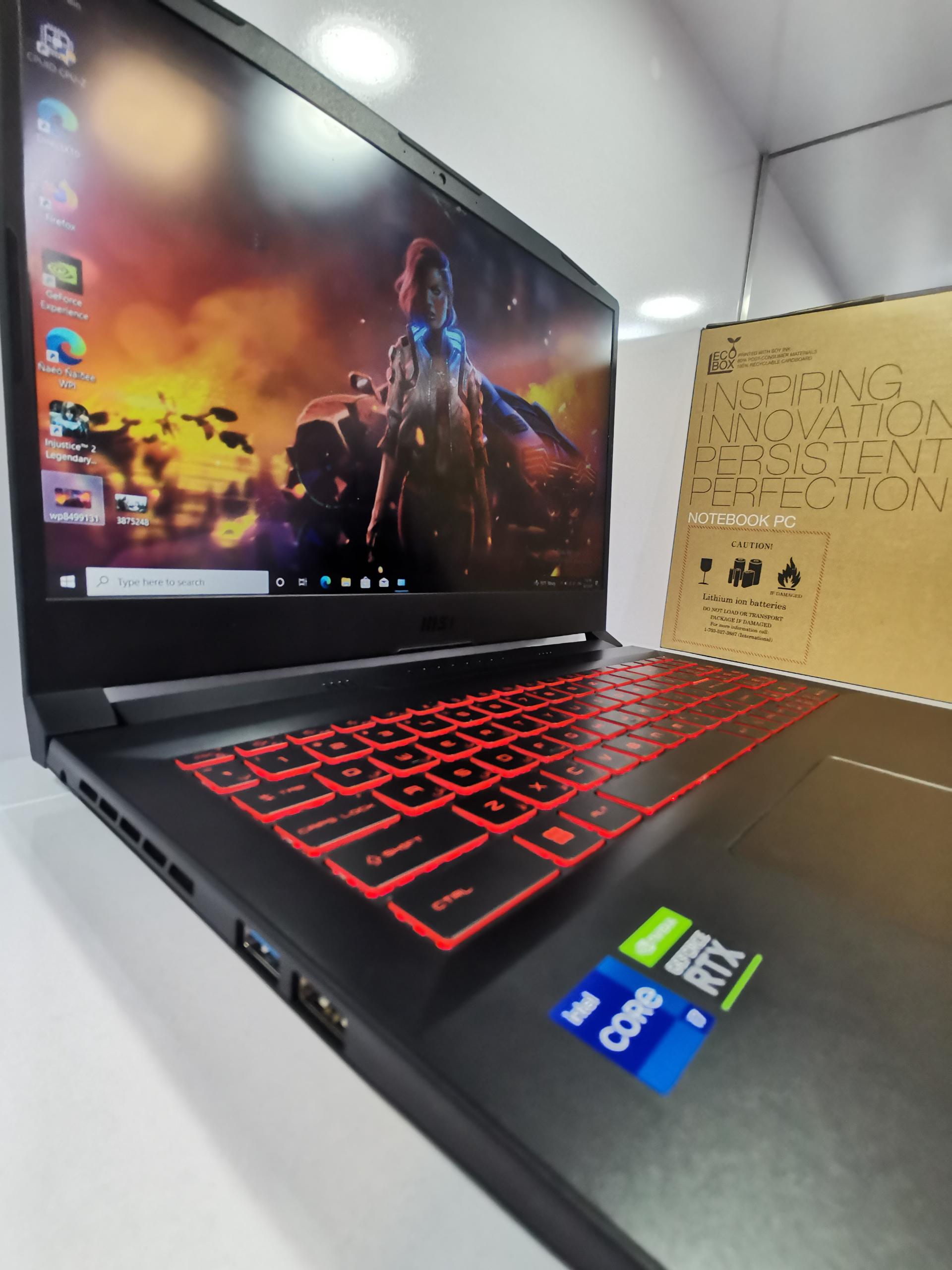 عکس فروشگاه تکتا رایان