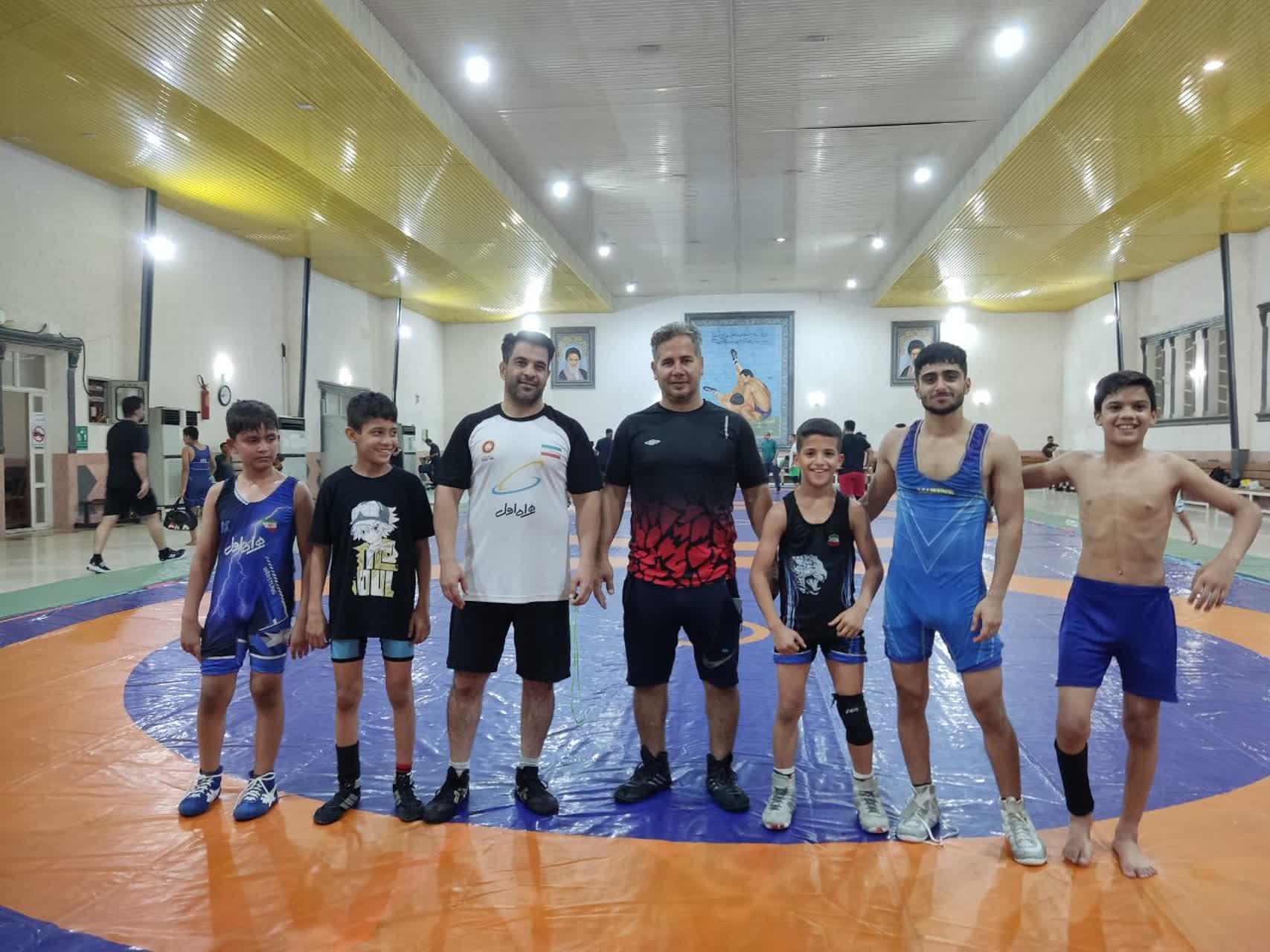 عکس سالن کشتی مجموعه ورزشی شهدا