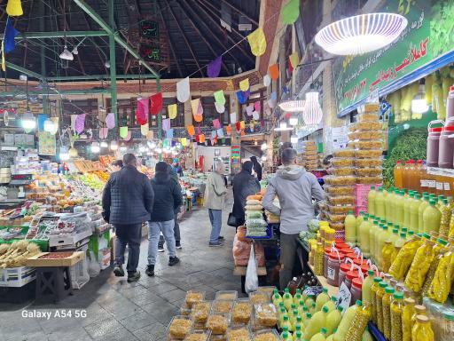 عکس بازار میوه و تره بار تجریش