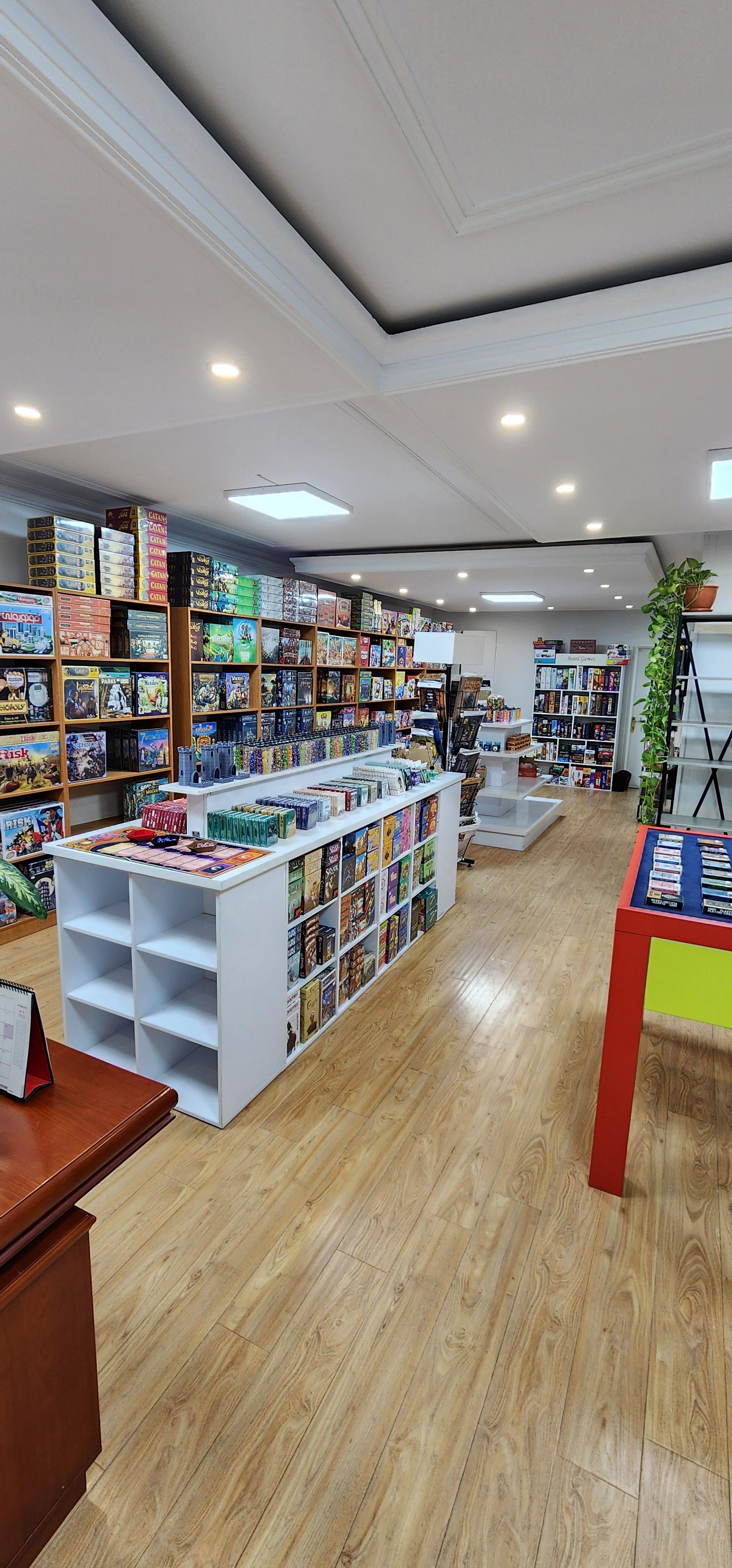 عکس فروشگاه سیاره بازی