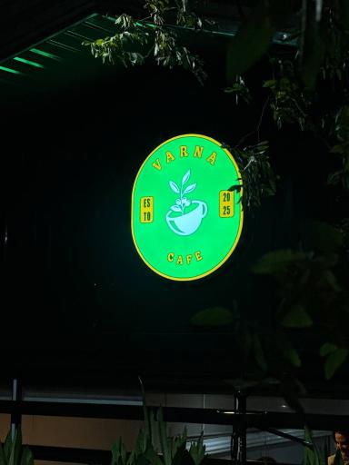 کافه کباب وارنا