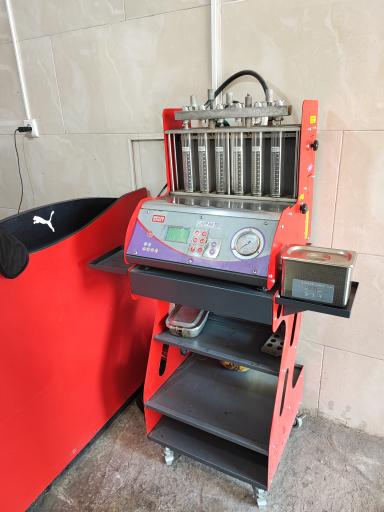 عکس تعمیرگاه یزدی