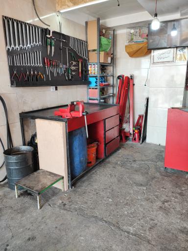 عکس تعمیرگاه یزدی