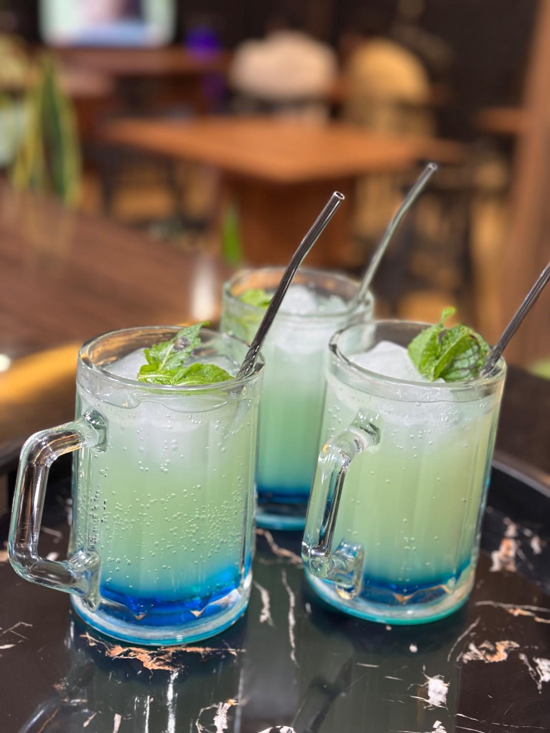 عکس کافه حاکم