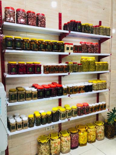 عکس فروشگاه ترشی و زیتون ترشینه