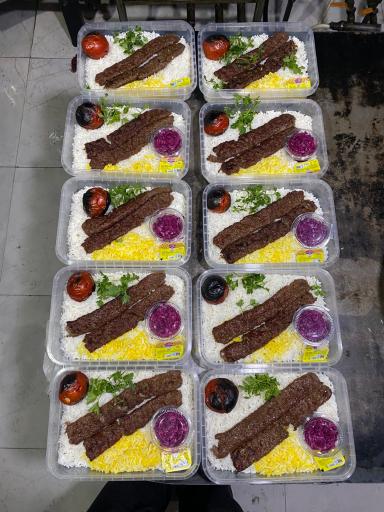 عکس آشپزخانه مرکزی گشنیز