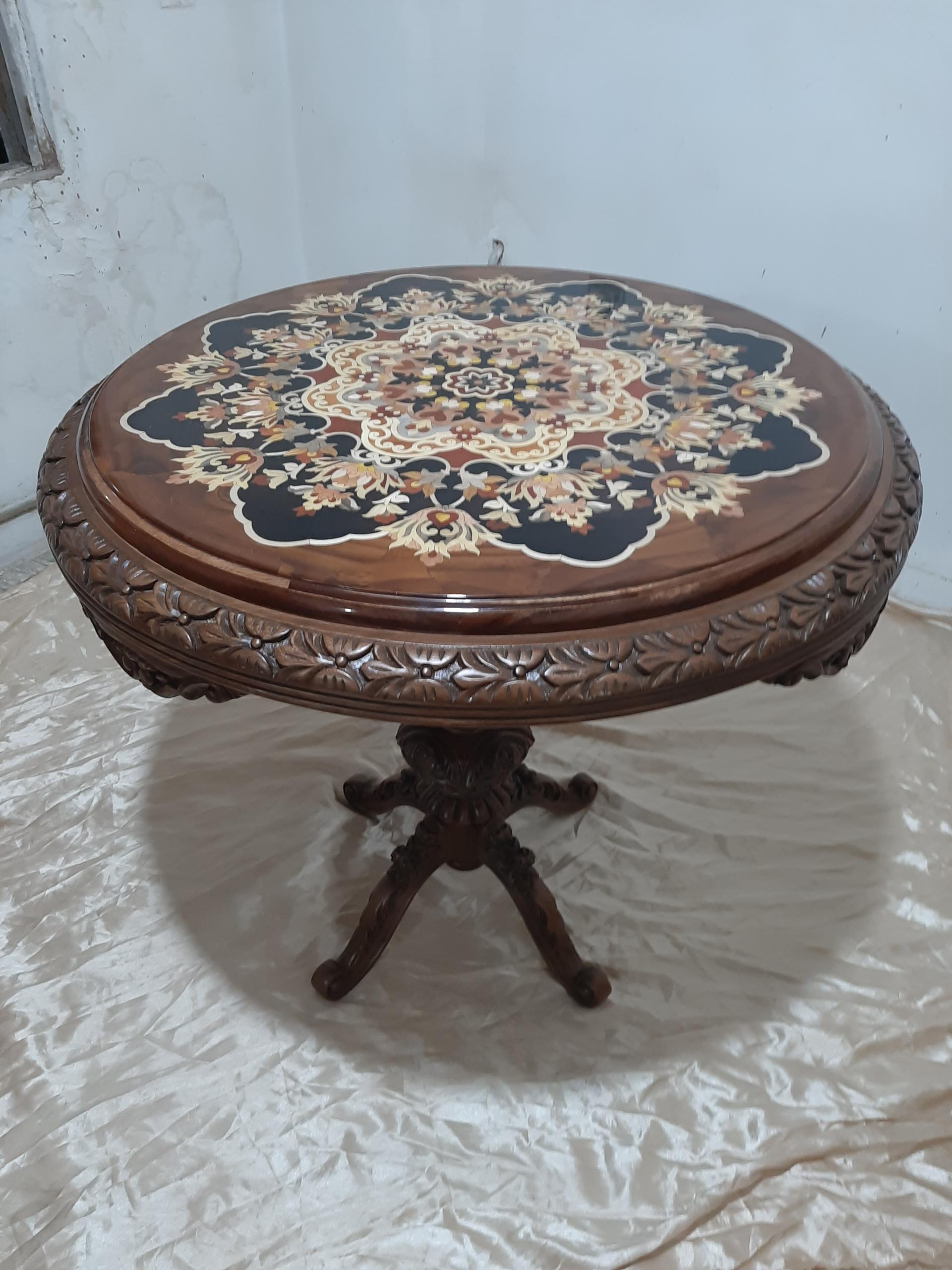 عکس مجموعه تولیدی و هنری معرق سيمرغ