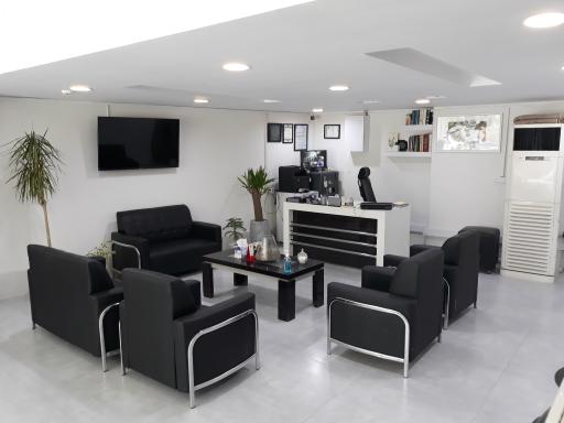 عکس مشاورین مسکن نیکان