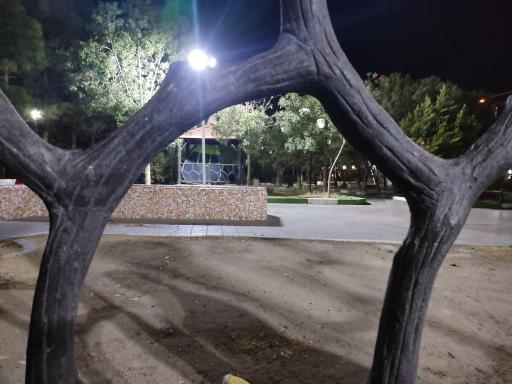 عکس پارک خانوادگی انقلاب