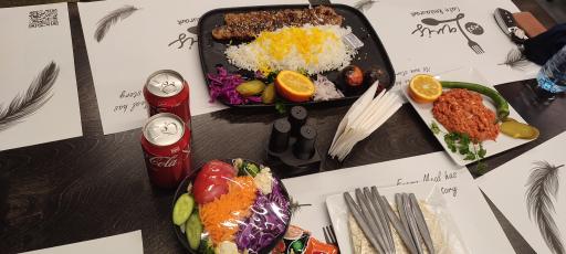 عکس رستوران لاویز