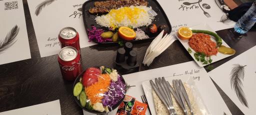 عکس رستوران لاویز