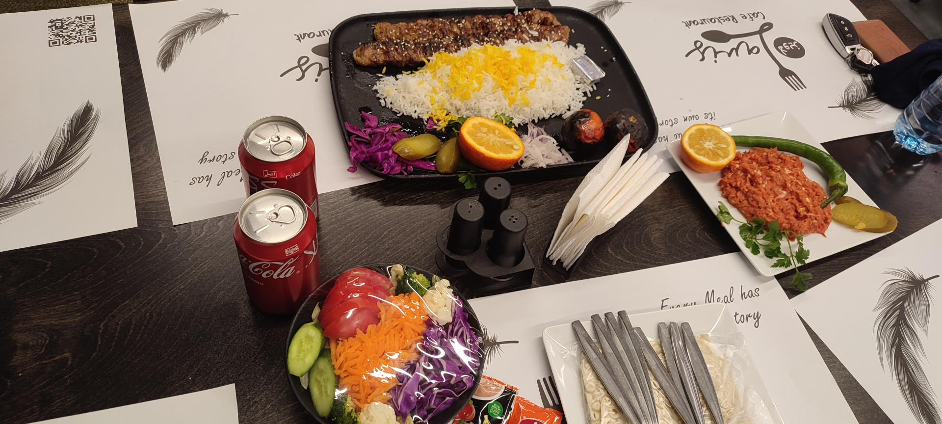 عکس رستوران لاویز