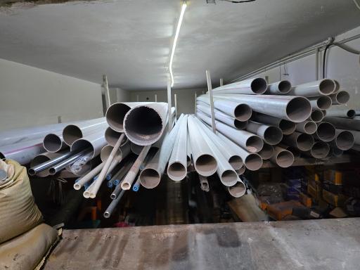 رنگ و ابزار محمدیان