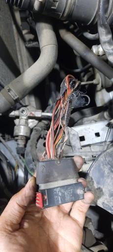 عکس باتری سازی و برق خودرو ایمان