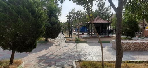 عکس پارک خانوادگی انقلاب