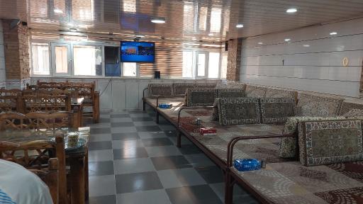 عکس رستوران بزرگ جمال