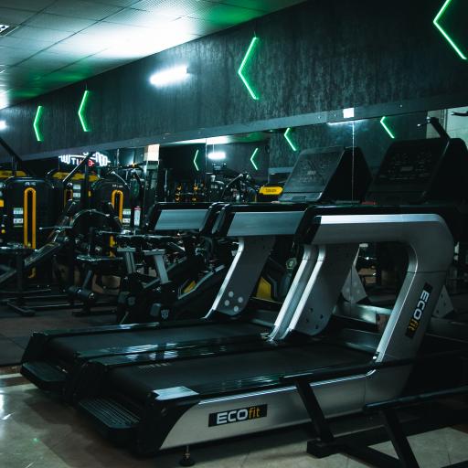 عکس باشگاه بدنسازی آقایان ایرمان