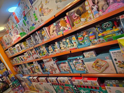 فروشگاه اسباب بازی نیکی توی ۲