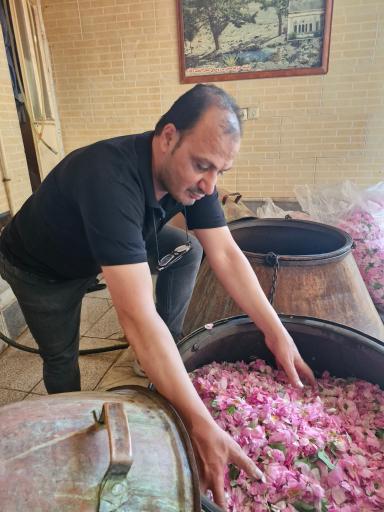 عکس عرقیات سنتی کاشان