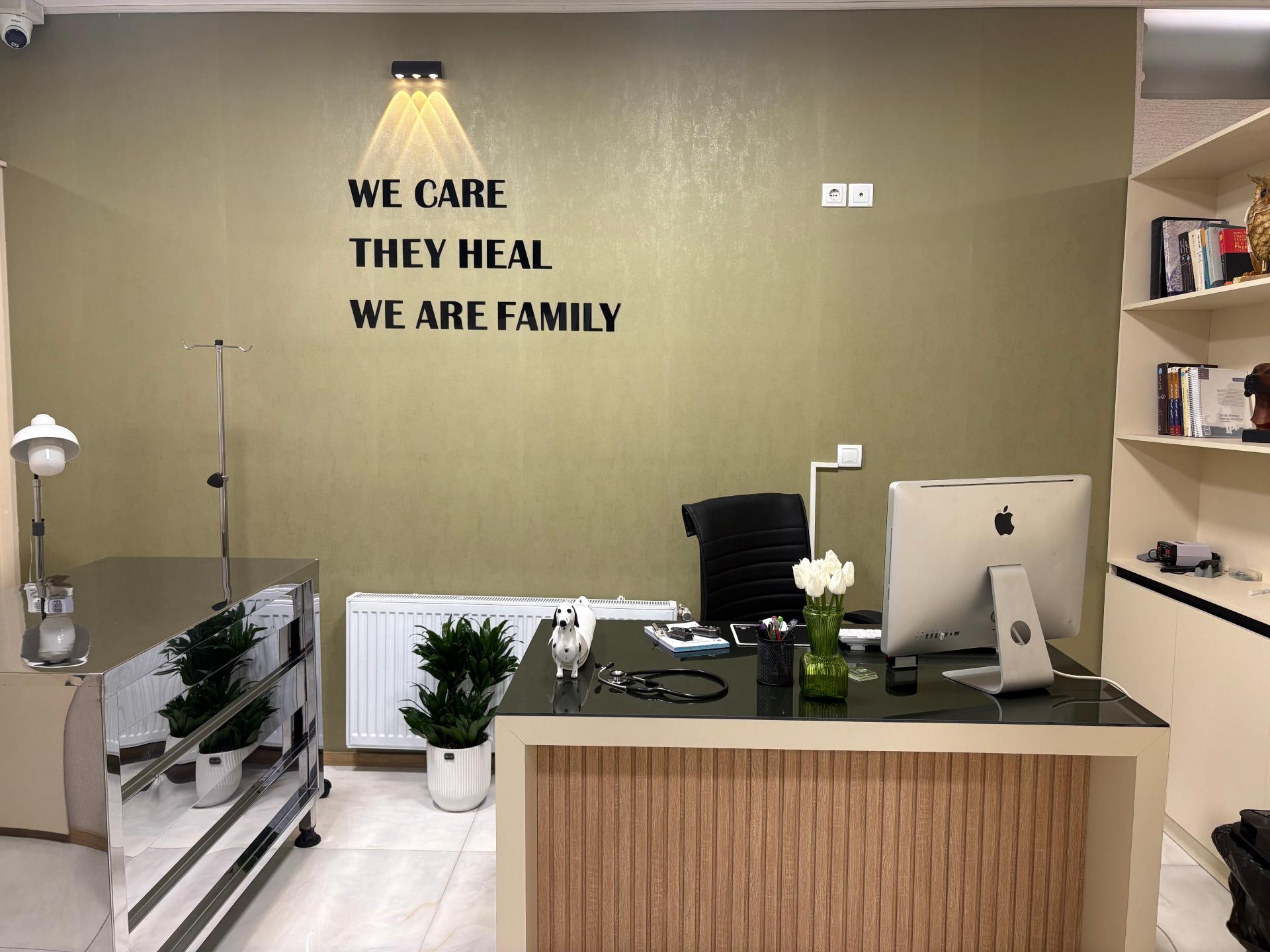 عکس کلینیک دامپزشکی پت هیل ( دکتر روح افزا )