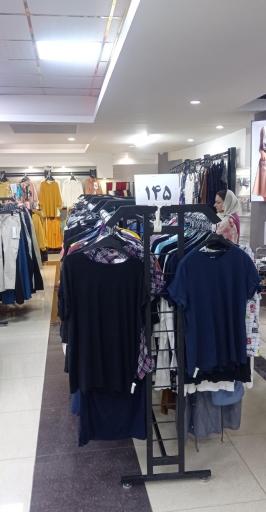 عکس مرکز خرید رنگین کمان